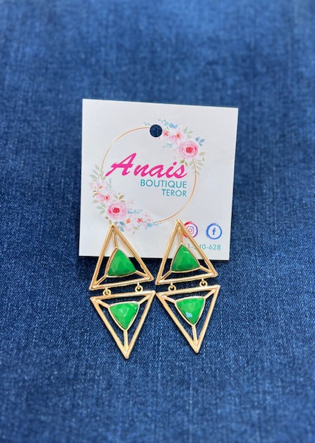 Pendiente Triangulo Verde